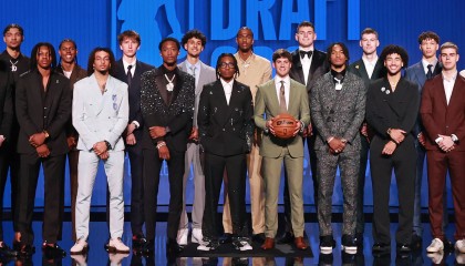 火箭队16人出战季前赛，乌度卡豪布3套阵容，有望4连胜